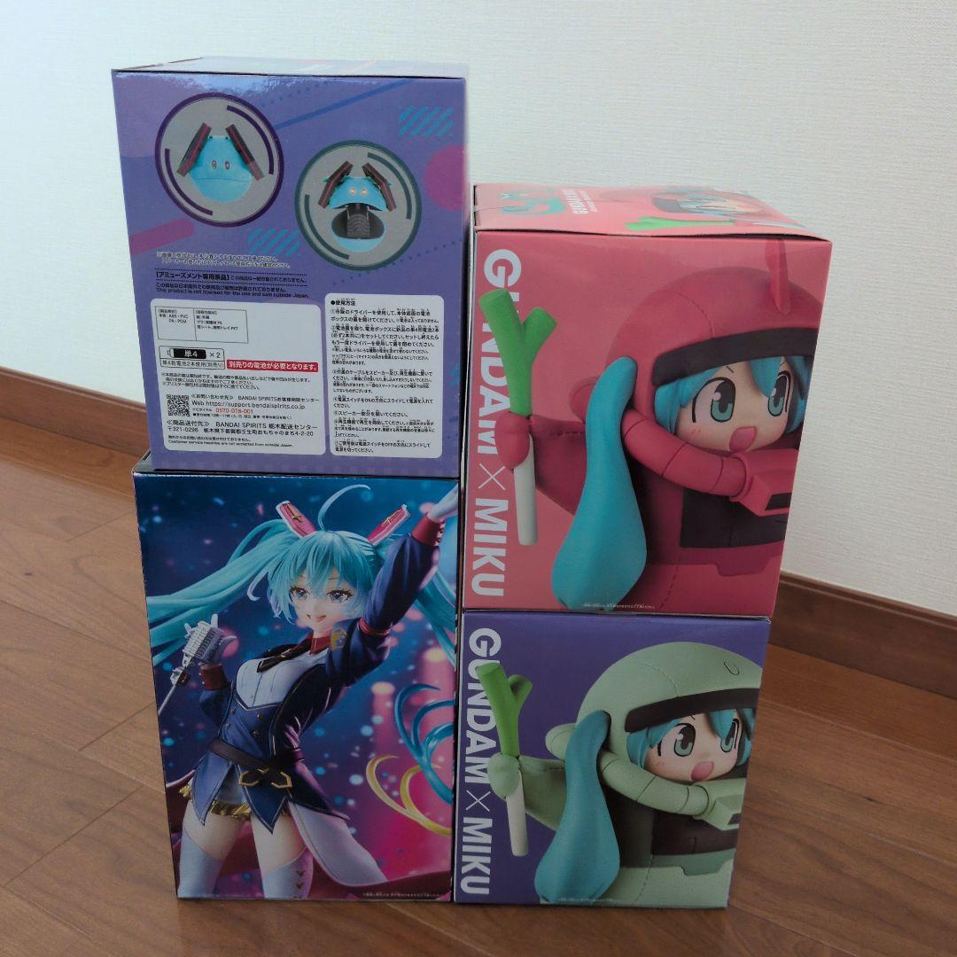 【新品未開封】ガンダム４５周年×初音ミクミク　３体セット+スピーカー