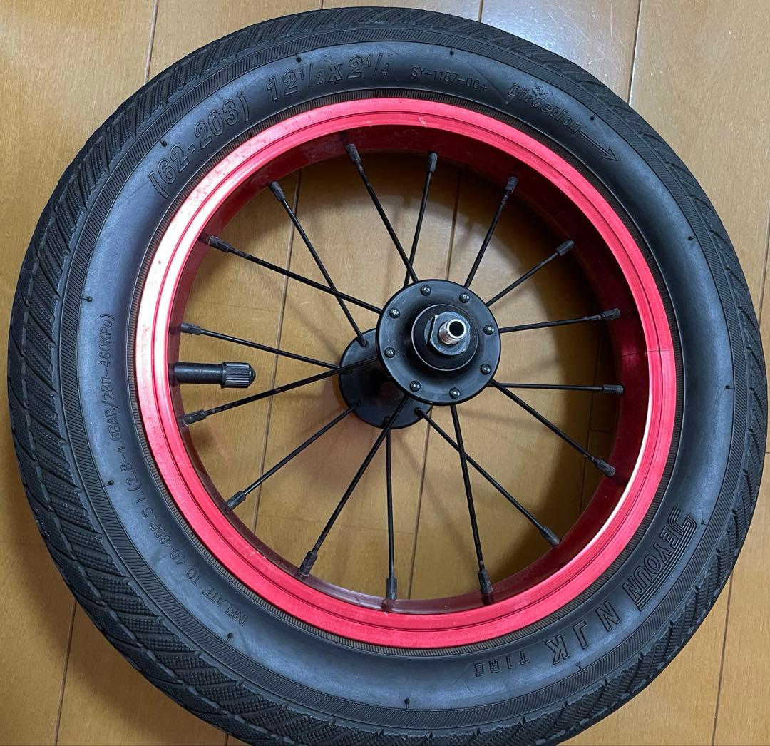 ストライダー用ハンドルとタイヤ(DADDYLAB)