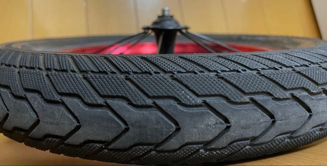 ストライダー用ハンドルとタイヤ(DADDYLAB)