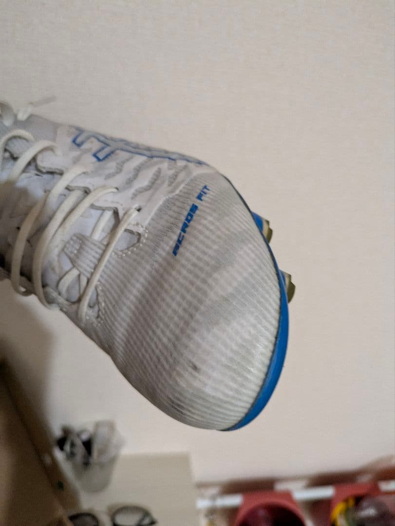 ACROS FIT ホワイト サッカーシューズ26.0㌢