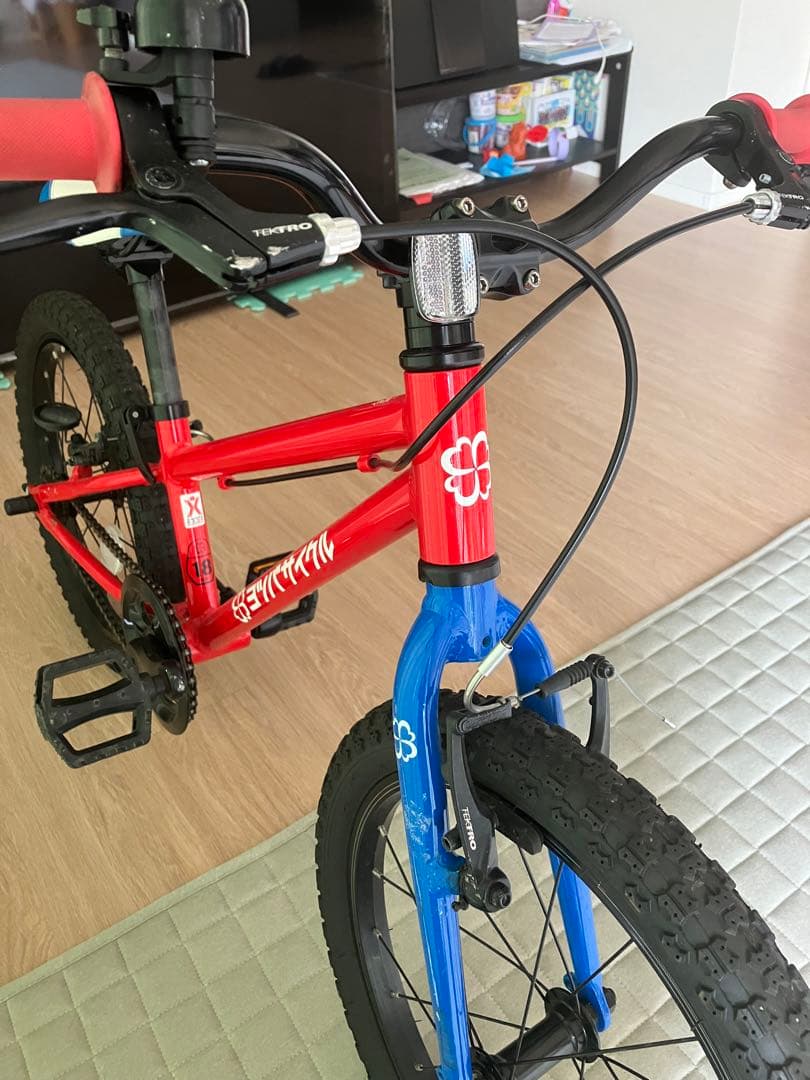 スタンド付き！　ヨツバサイクル　18インチ子ども自転車