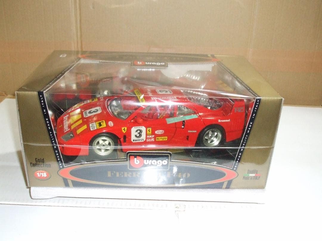 難あり　フェラーリ　F４０　＃３　レーシングカー　１／１８