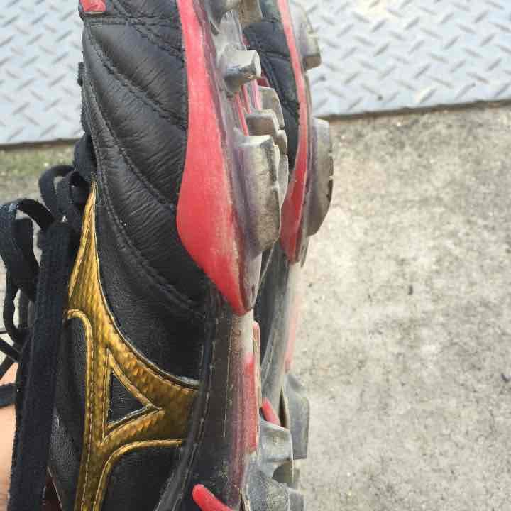 サッカースパイク イグニタス2海外モデル