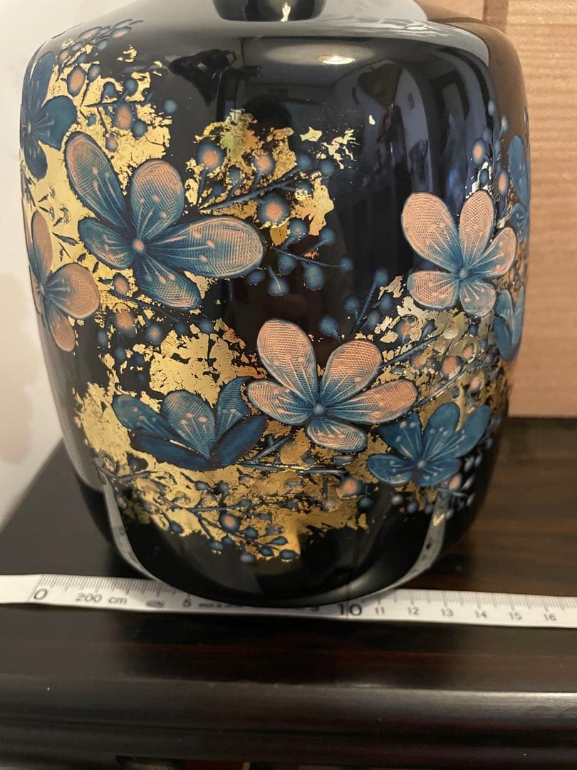 新品　骨董品　希少　花瓶 花柄 陶器 木箱付き　彫漆 草花漆花瓶 草花漆 花瓶