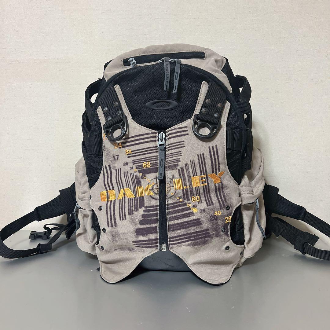 OAKLEYオークリーY2K バックパック　リュック　スケボー搭載可能