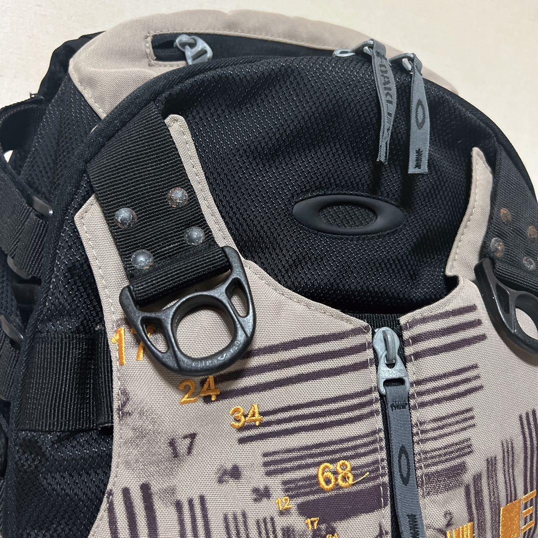 OAKLEYオークリーY2K バックパック　リュック　スケボー搭載可能