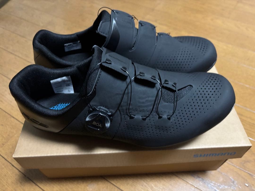 SHIMANO RC3 ワイド ブラック 43