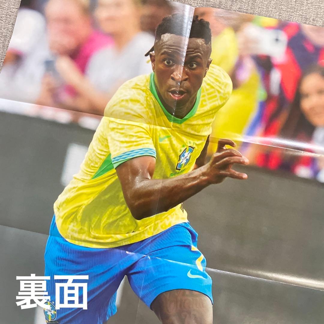 【サッカーファン必見&激レア】卓上カレンダー　壁掛けカレンダー　ポスター9枚