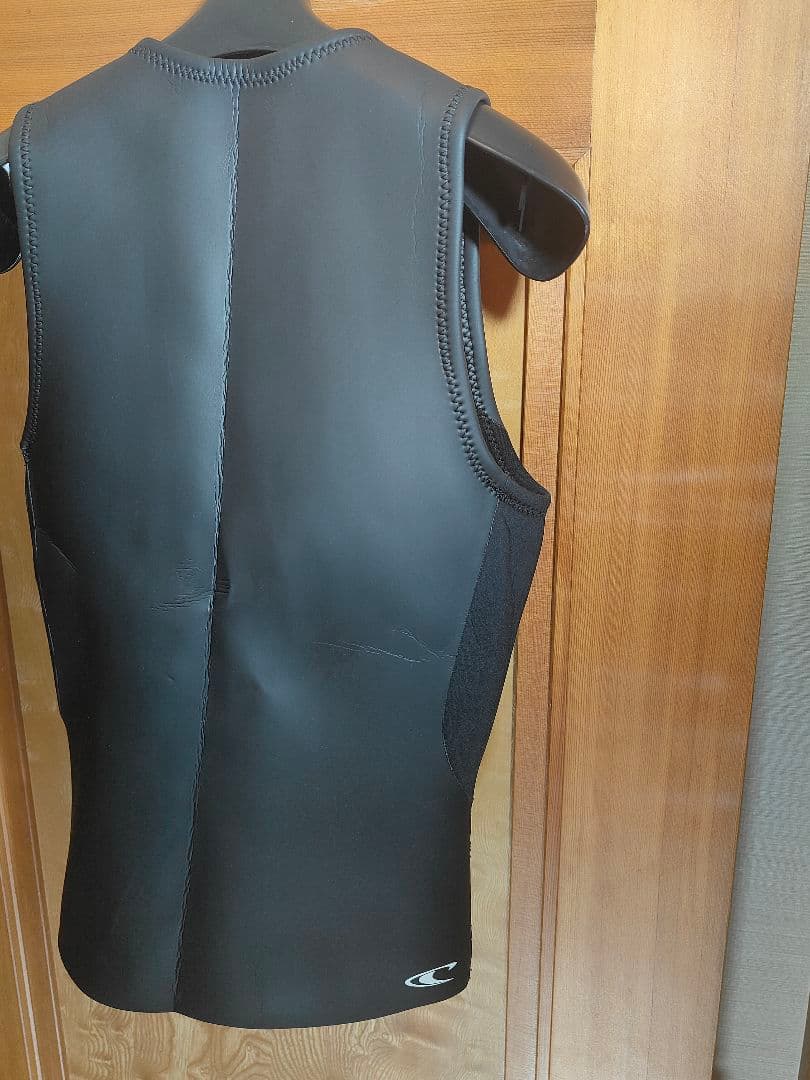 【極美品】O'neill オニール　正規品　ウェットスーツ フロントジップベスト