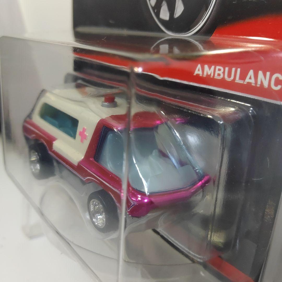 ミニカー Hot Wheels Real Riders AMBULANCE