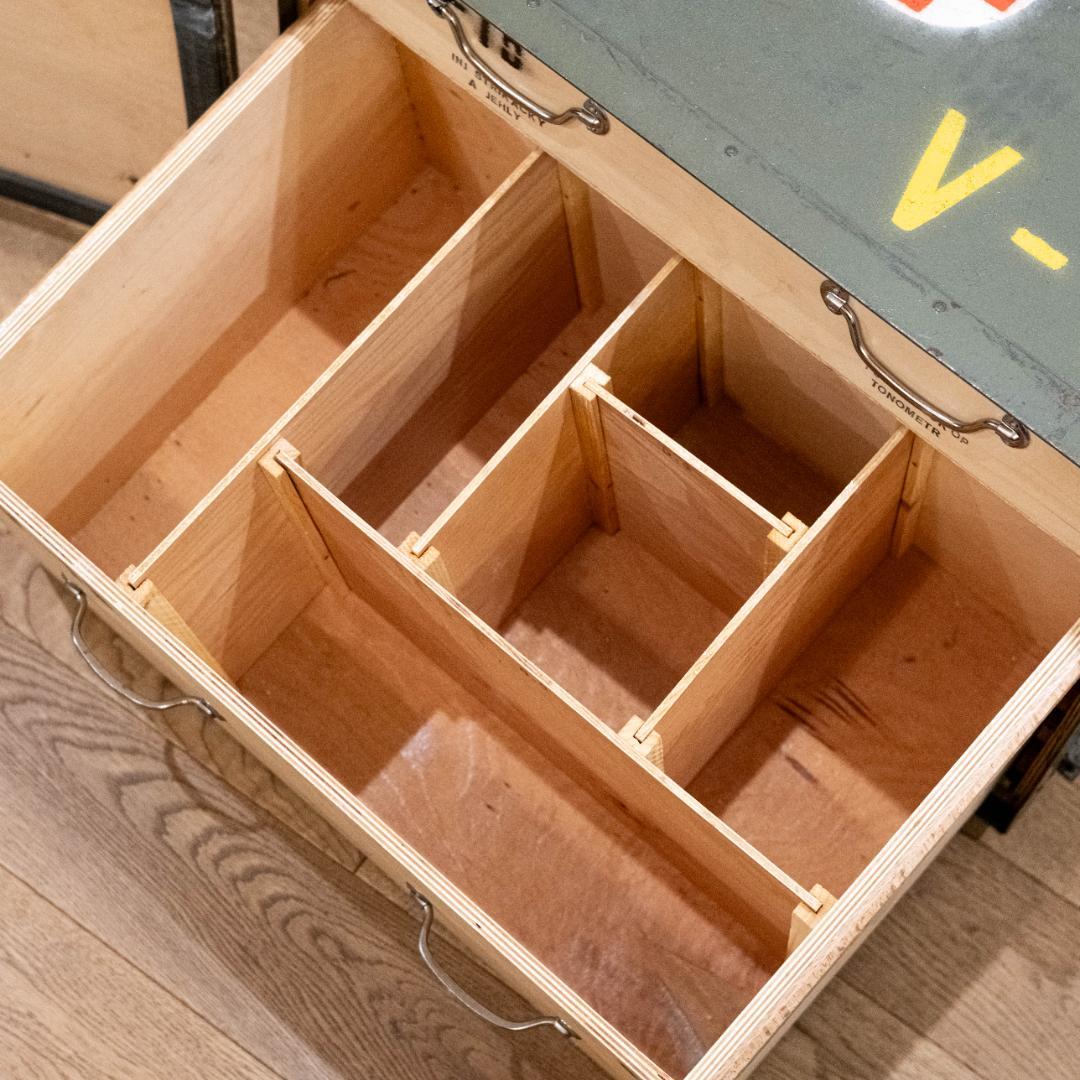 【限定セール】旧チェコ軍 V-1b 木製メディカルボックス＋AMMO BOX4個