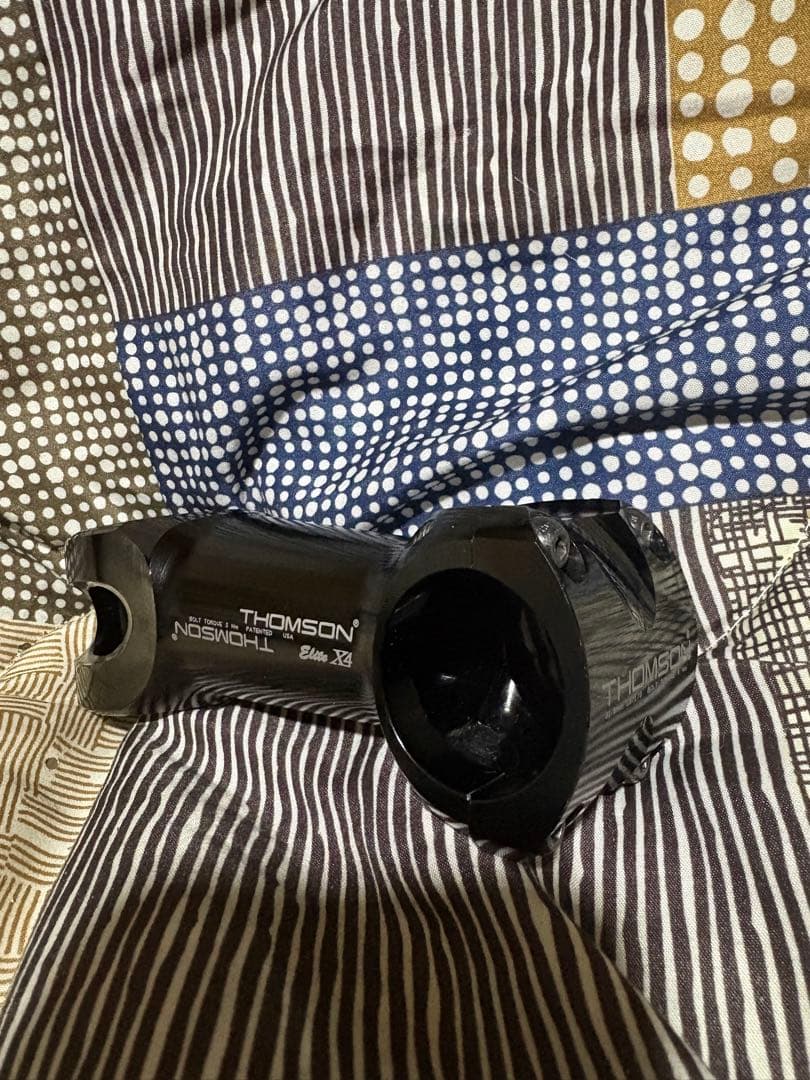 THOMSON Elite X4 ステム 100mm、10°、31.8mm