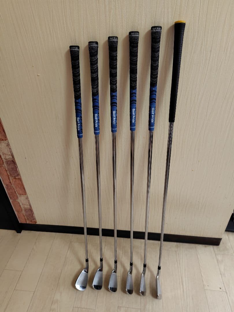 【人気モデル】　テーラーメイド　RBZ TOUR メンズアイアン　ゴルフ