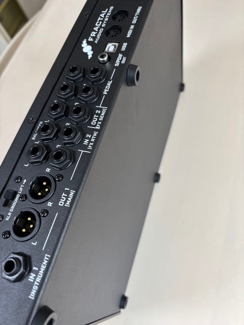 【美品】AX8 Fractal Audio Systems ギタープロセッサー