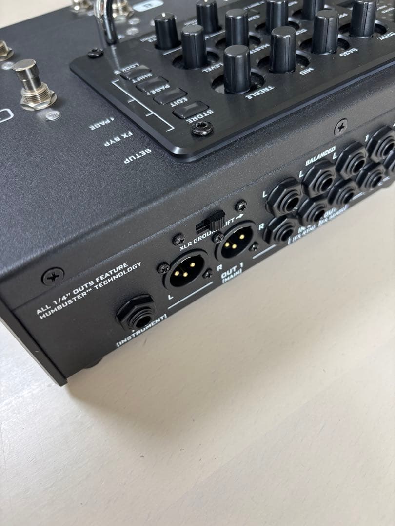 【美品】AX8 Fractal Audio Systems ギタープロセッサー