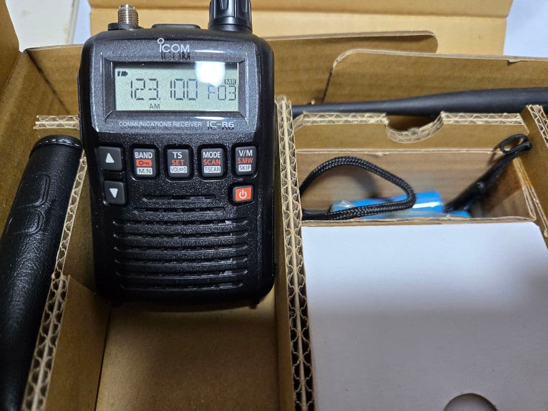 Icom IC-R6　ハンディレシーバー