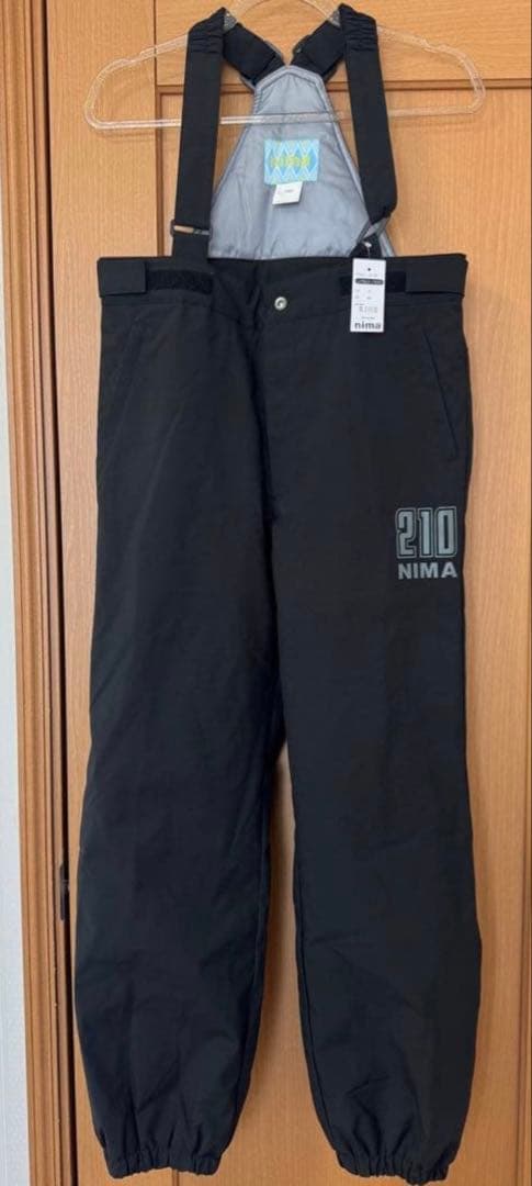 未使用・タグ付きnima 上下セット 子ども用 ブラック セパレートスノーウェア