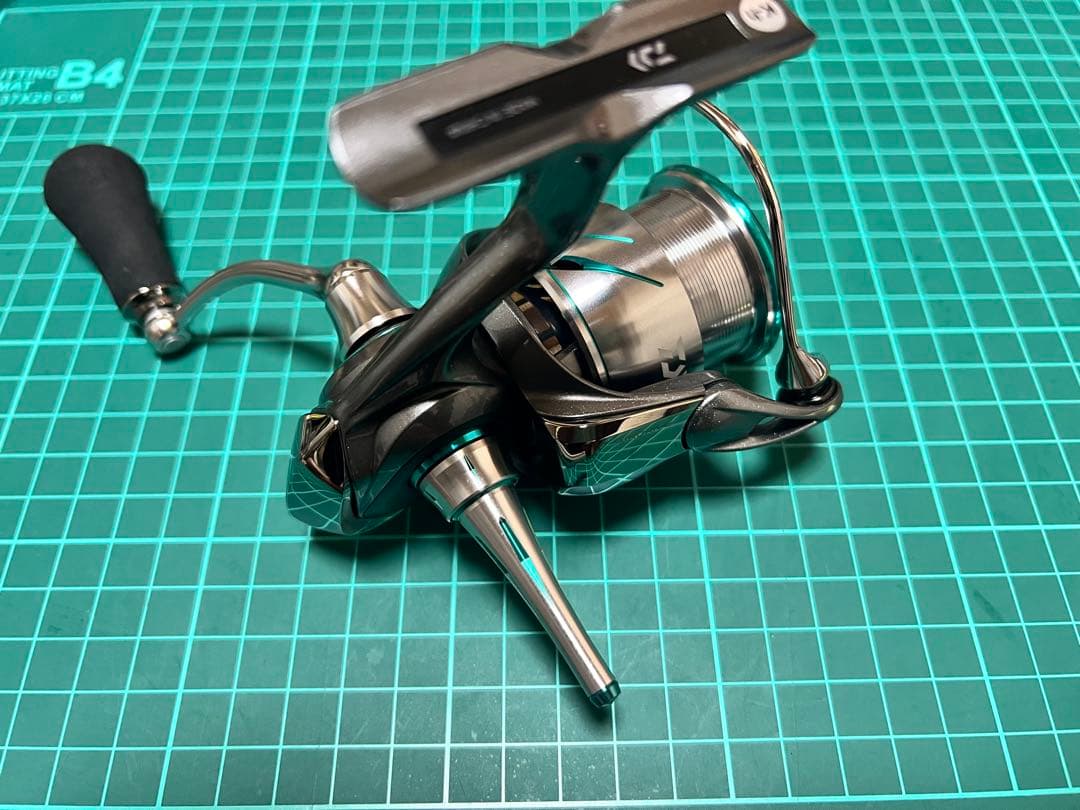 極備品 25エメラルダスAIR LT2500S スピニングリール