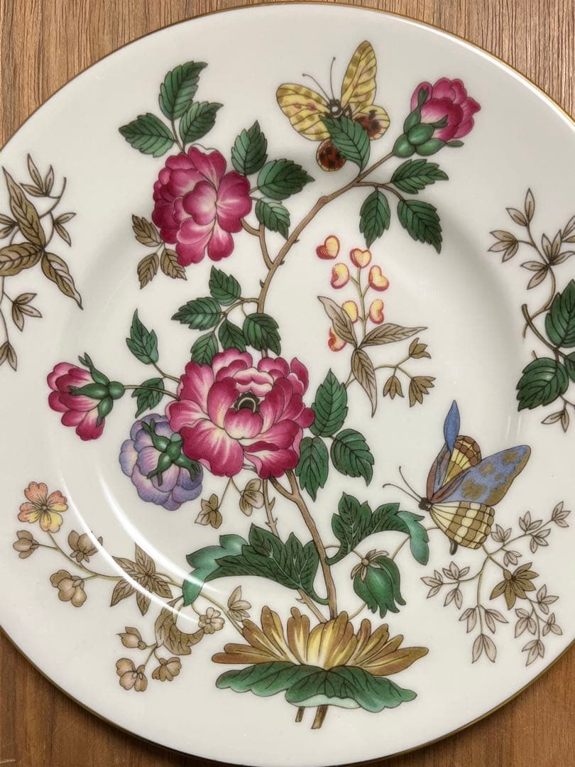 美品◇ウェッジウッド◇チャーンウッド◇スープ皿&デザート皿 2枚セット◇黒蕾