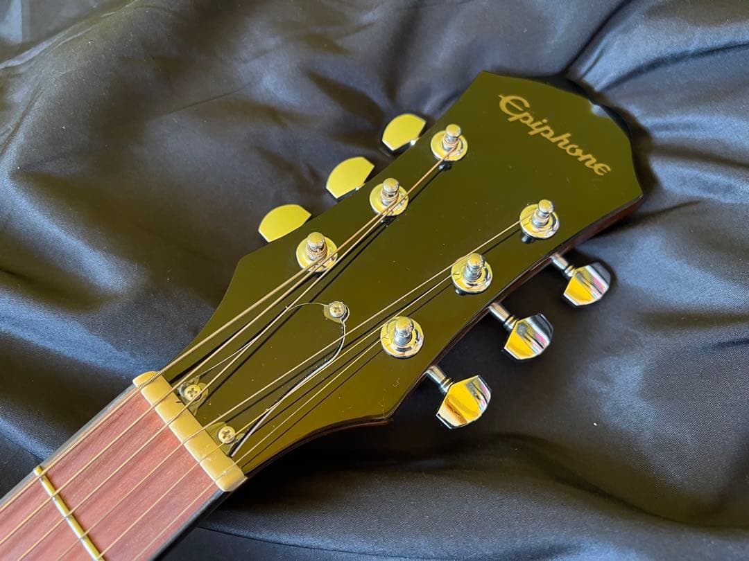epiphone dr-100NA未使用新品ハードケース付アコースティックギター