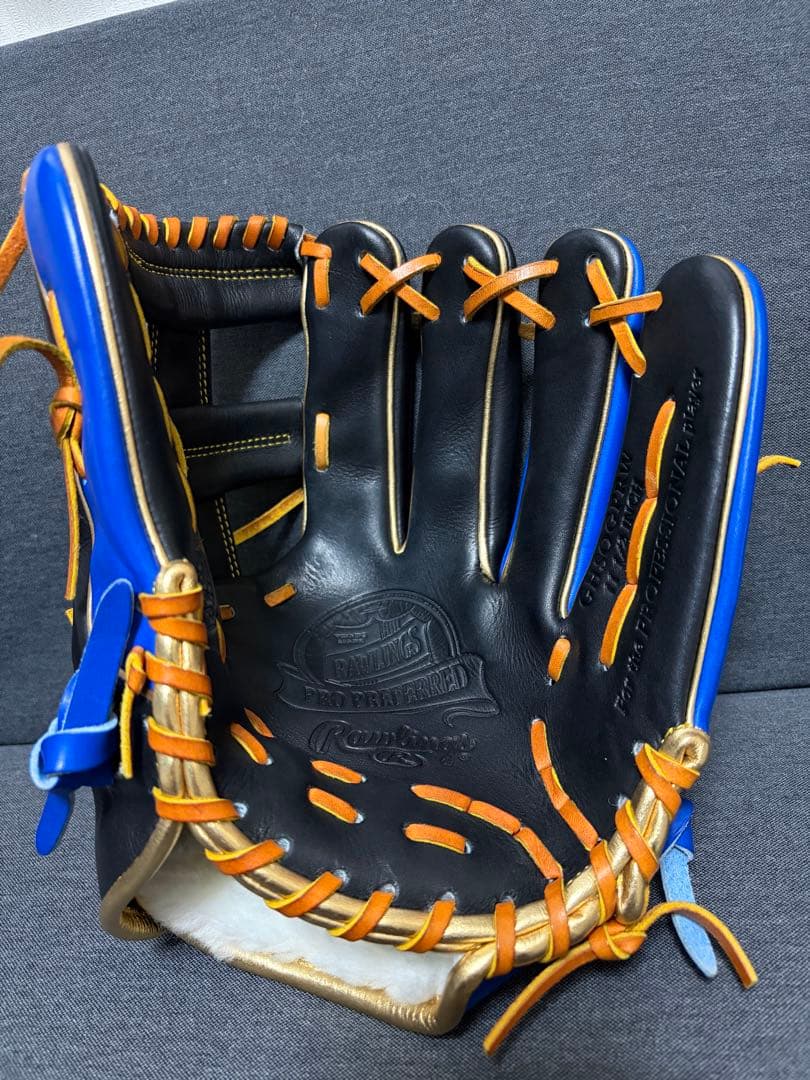 58.52.00.2.37 門脇誠　プロ支給品グローブ　サインボール付