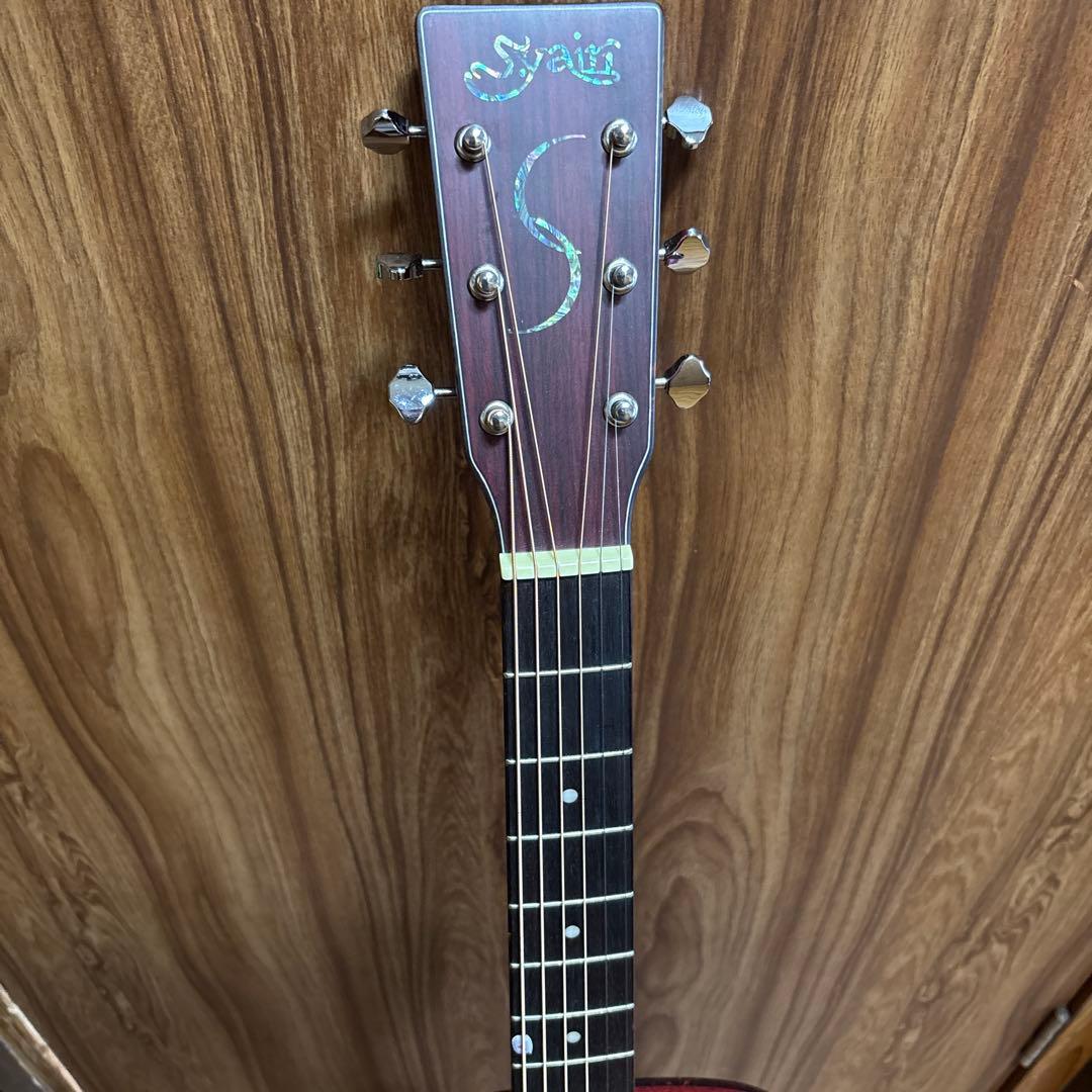 アコースティックギター専用のケース付き