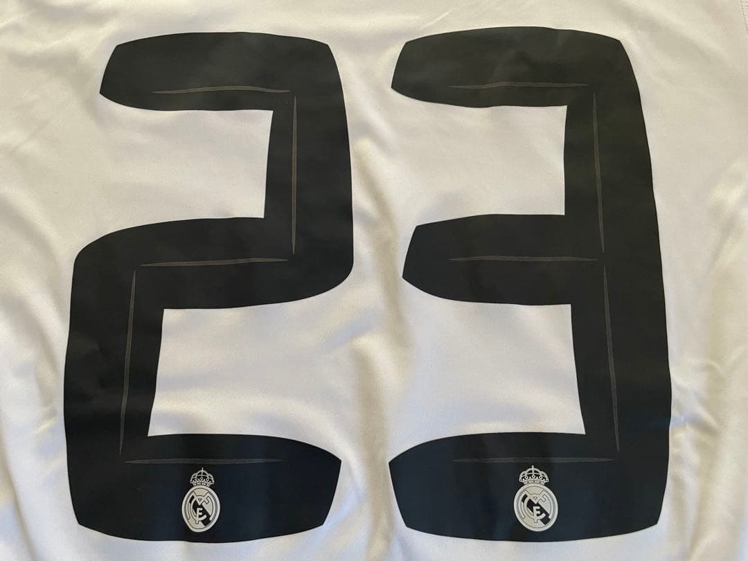 REAL MADRID ÖZIL 23番 シャツ
