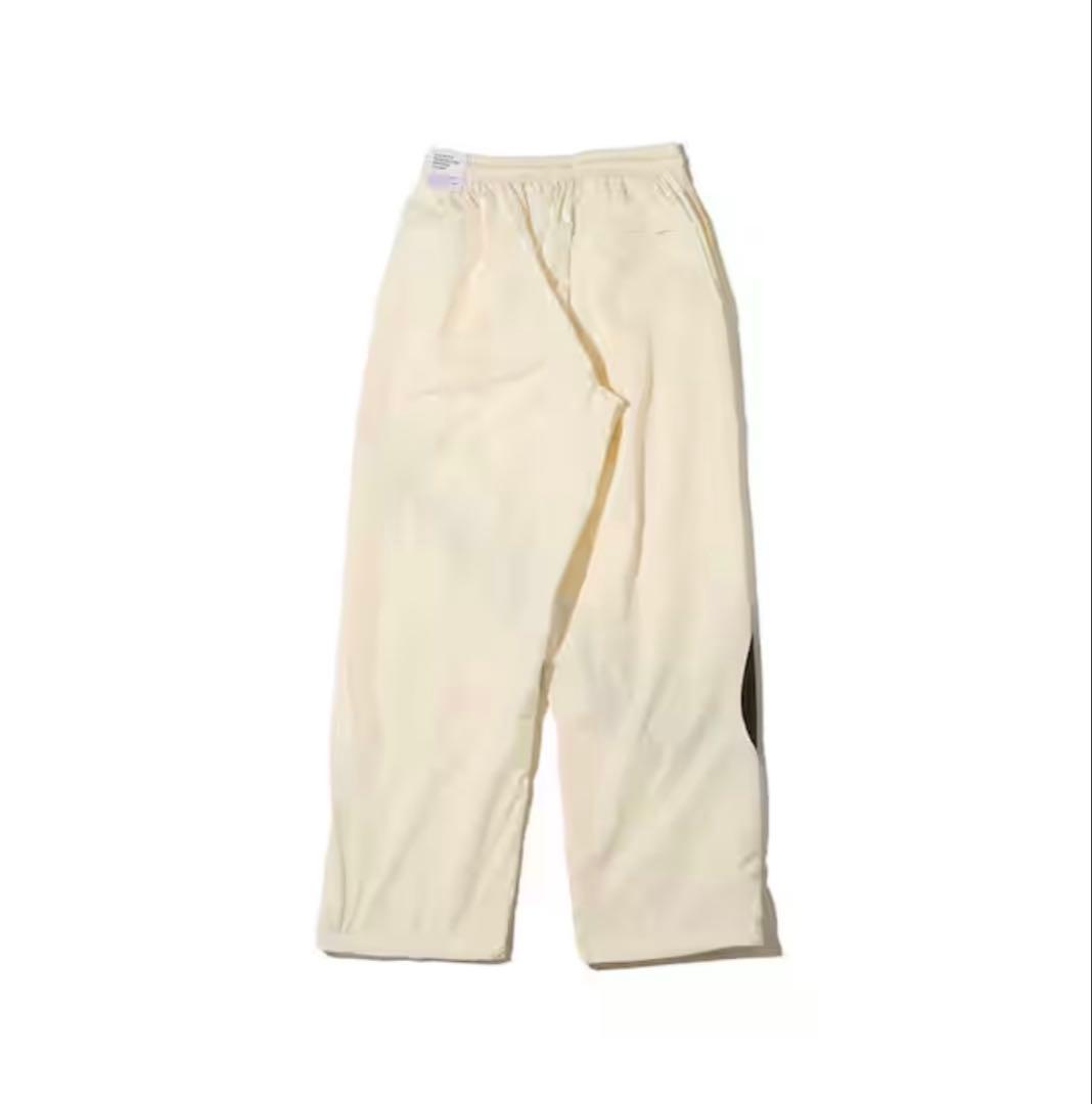 新品　NIKE セットアップ・ウーブンジャケット　ウーブンパンツ【Lサイズ】