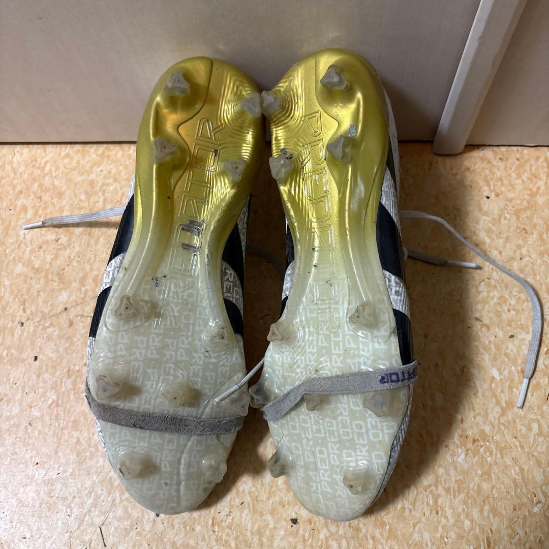 adidas Predator サッカーシューズ・スパイク