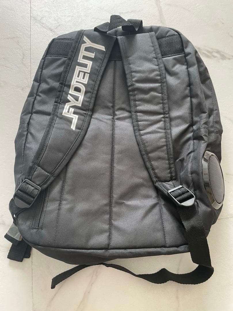 新品未使用FYDELITY スピーカー付きリュック　レトロ　ブラック