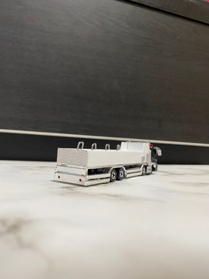 トミカ　活魚運搬車