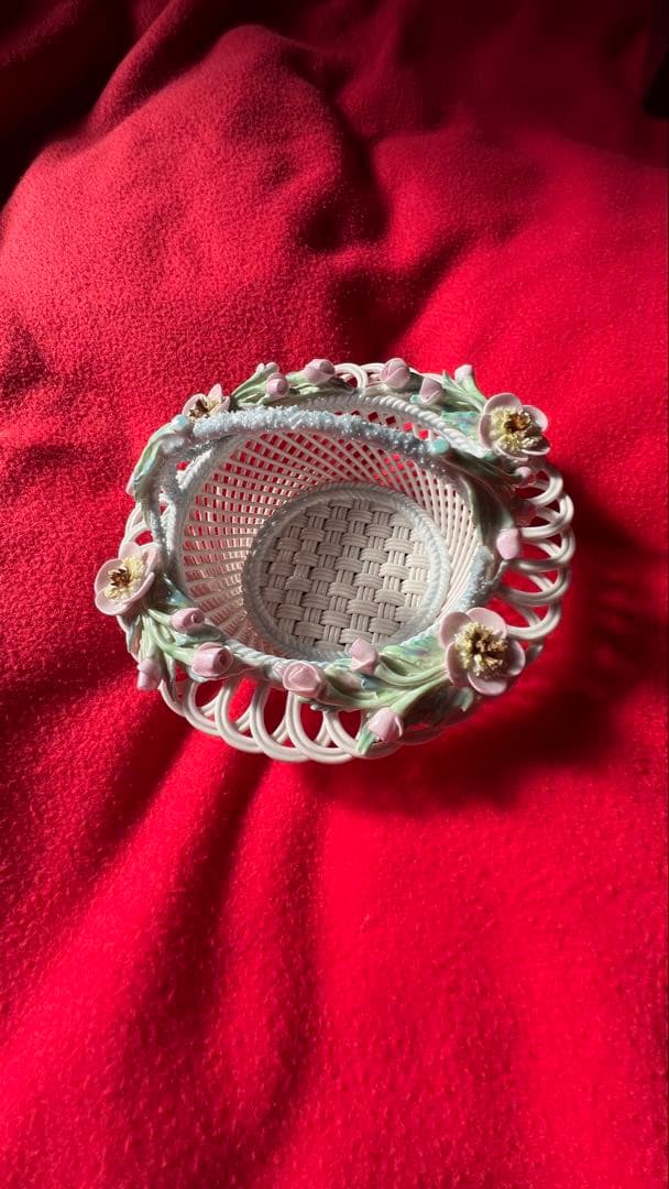☆新品☆陶器　飾り物　アイリッシュ・ドレスデン風