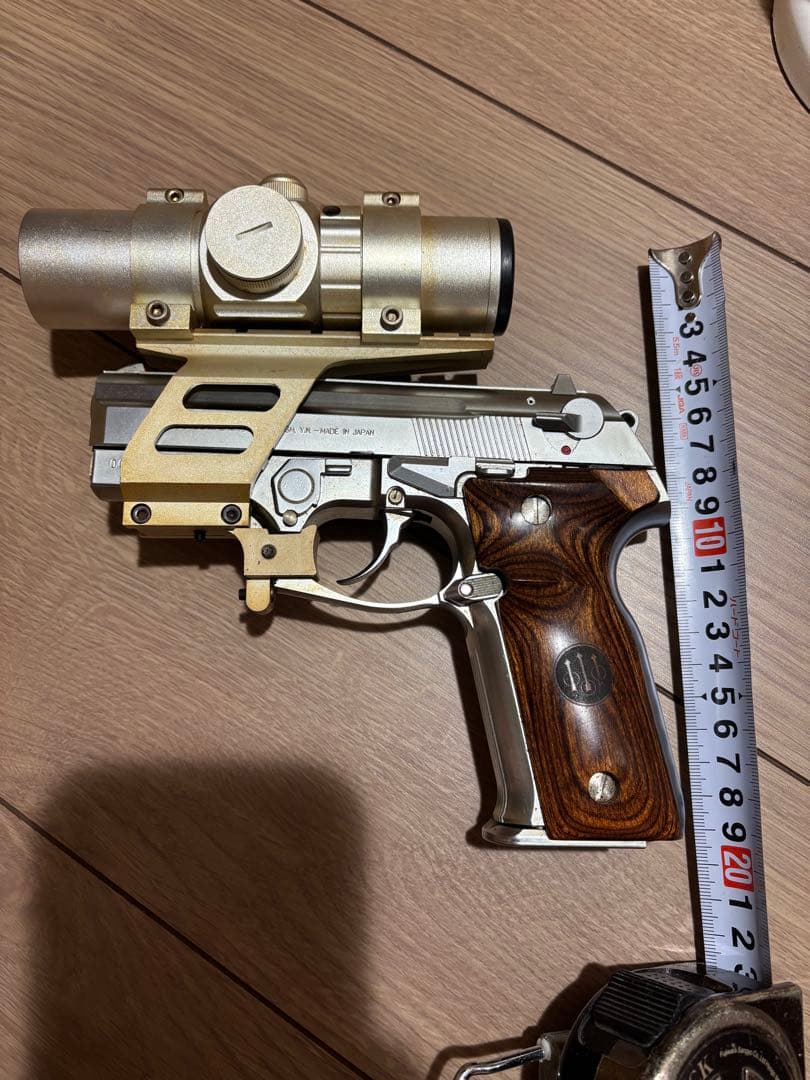モデルガン