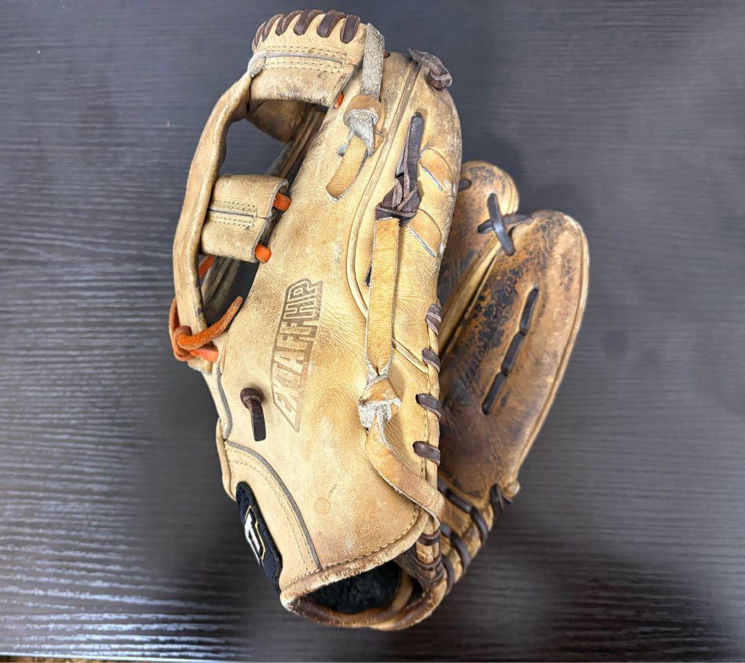 ゼット 硬式グローブ ベージュ　内野オールラウンド用
