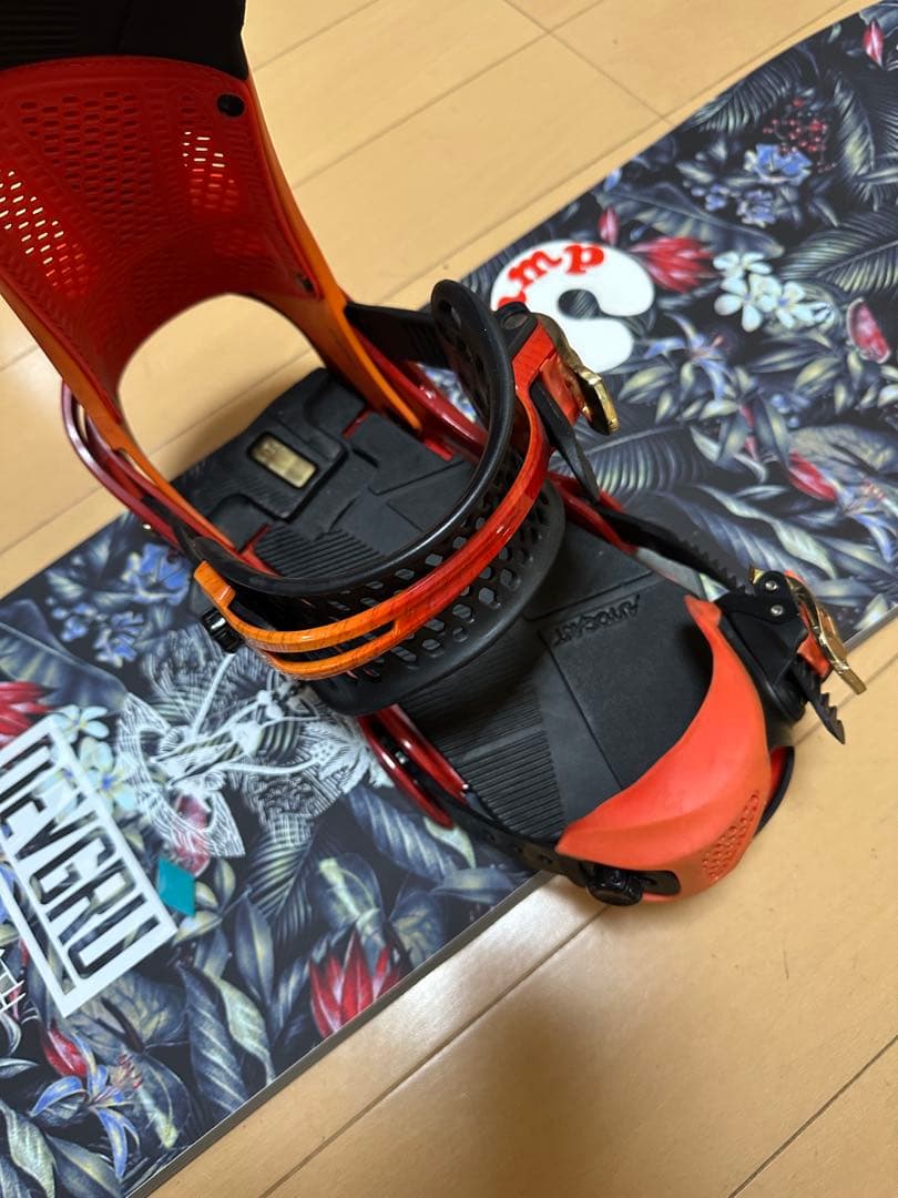 スノーボード DEVGURU 153cm ビンディング　BURTON sizeS