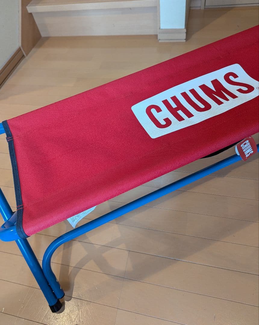 美品!!　CHUMS ベンチシート　タグ付　折畳み　レッド×ブルー　チャムス