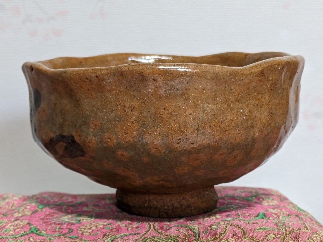 ♦古格 茶道具 手捏ね 手捻り 抹茶碗 時代物 古美術品 銀化現象 骨董品
