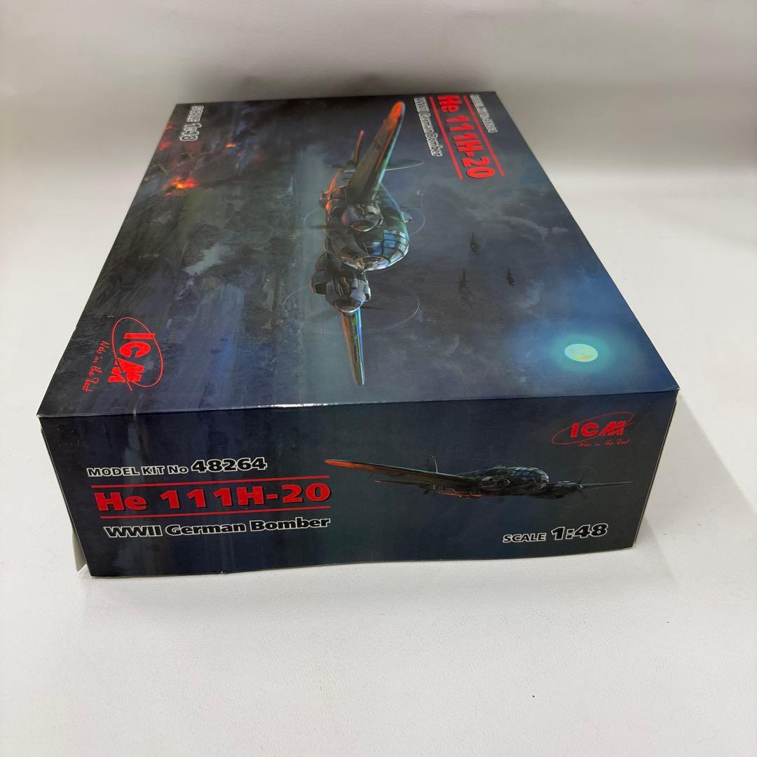 航空機・ヘリコプター ICM He 111H-20 WWII German Bomber 1:48