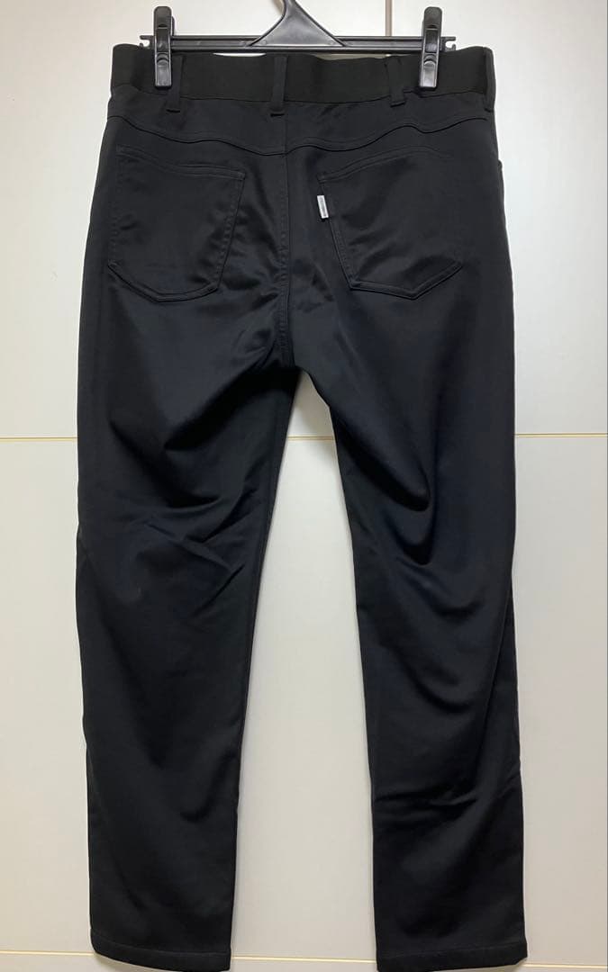 【週末値下】BEAMSGOLF エアシャットボンディングスリムテーパードパンツ