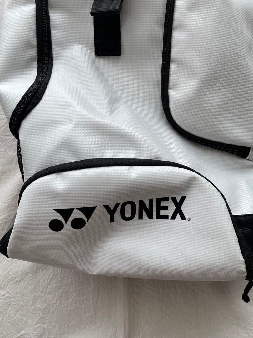 YONEX バドミントンバックパック ホワイト/ブラック