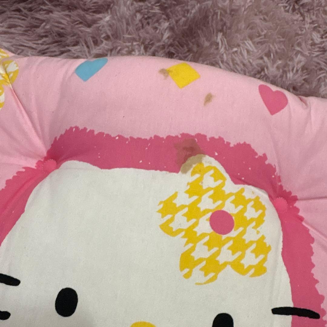 サンリオ　ハローキティ　キティちゃん　レトロ　座布団　千鳥格子　4点セット