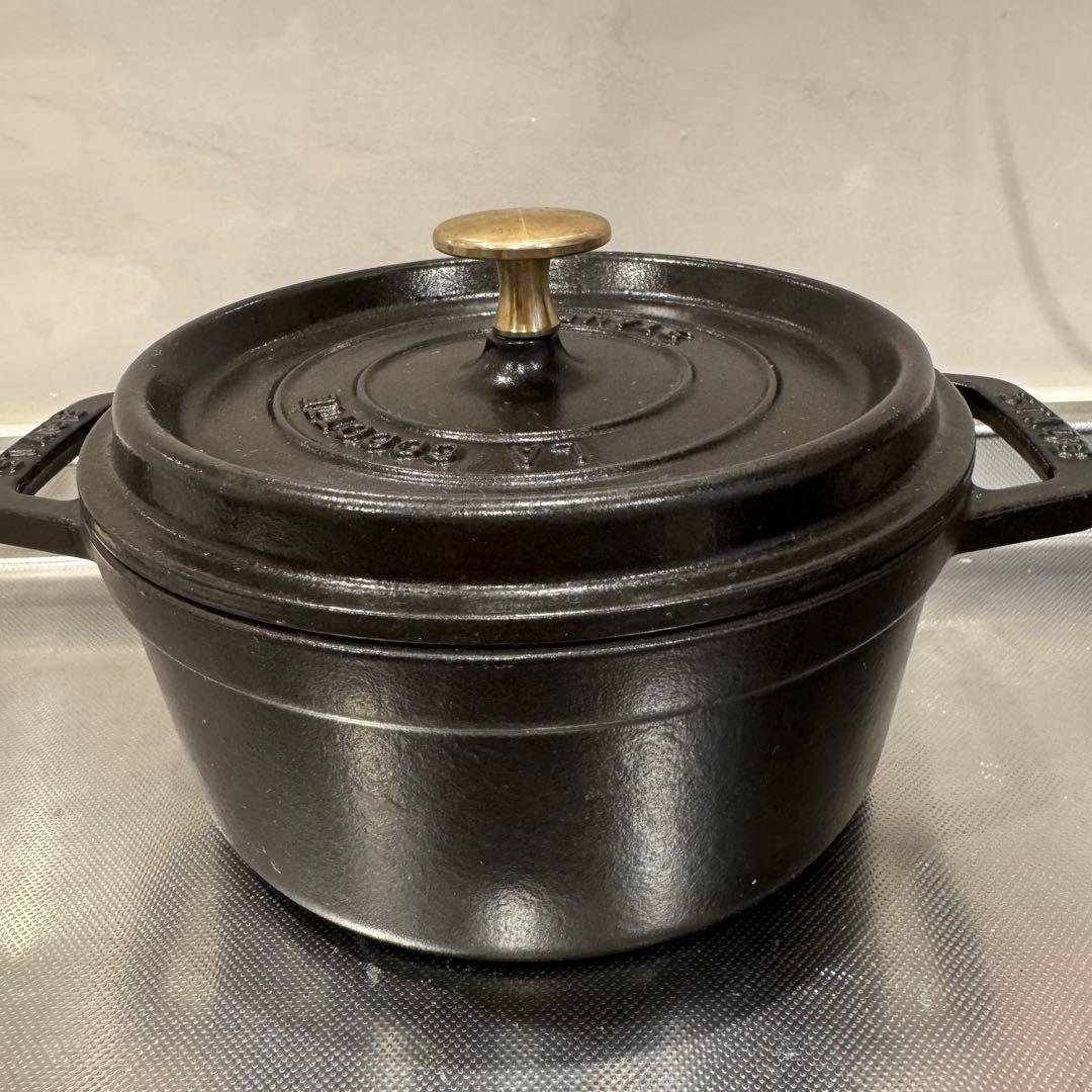 ストウブ ピコ ココット ラウンド 18cm ブラック STAUB