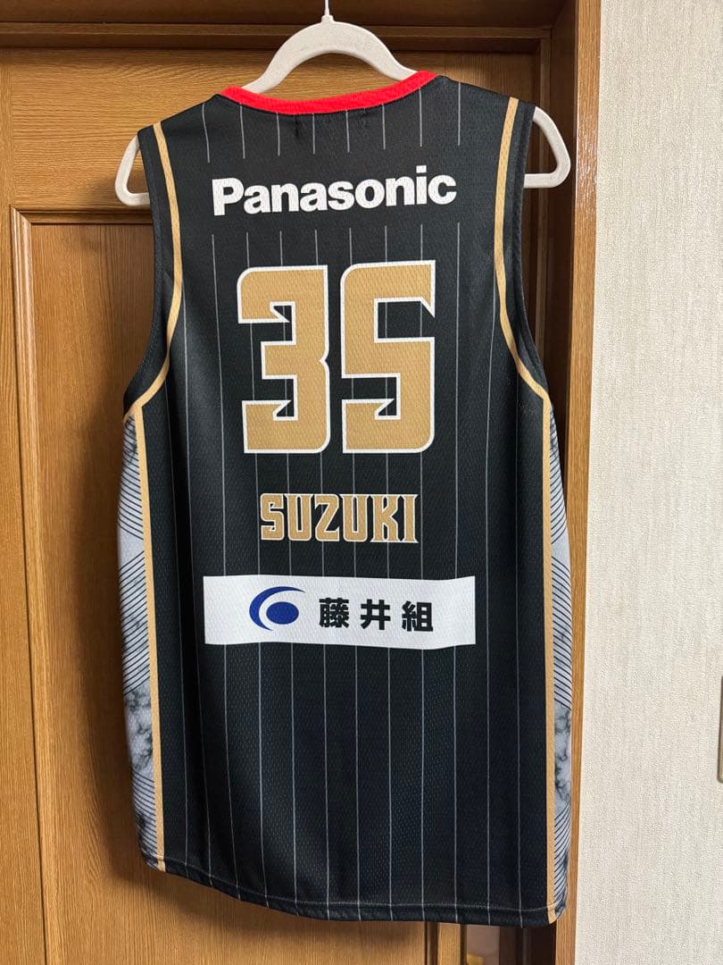 大阪エヴェッサ 35番 鈴木達也選手 直筆サイン入りオーセンティックユニフォーム