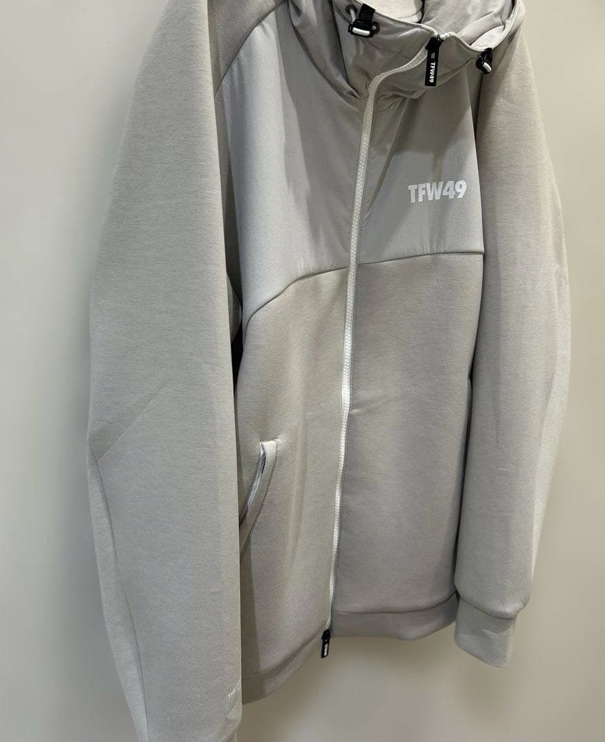 新品❤️TFW49 グレー フルジップフーディ L