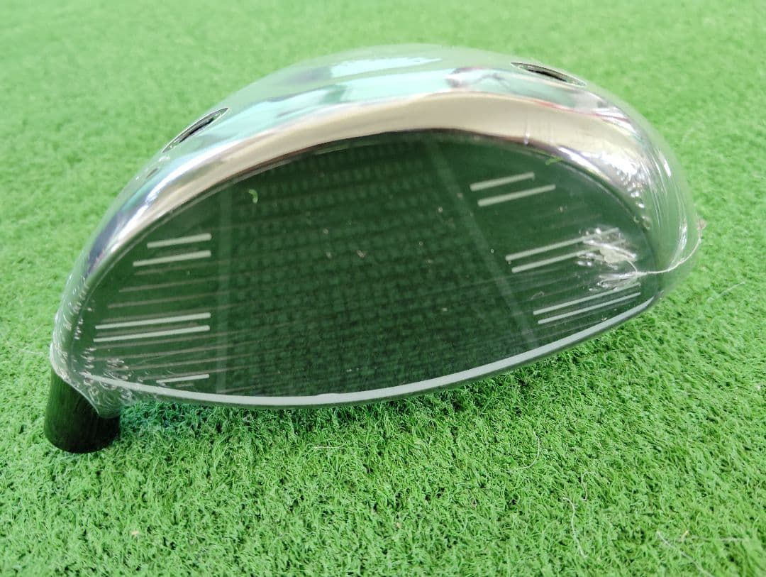 新品　TaylorMade Qi4D ドライバー10.5　ヘッドのみ