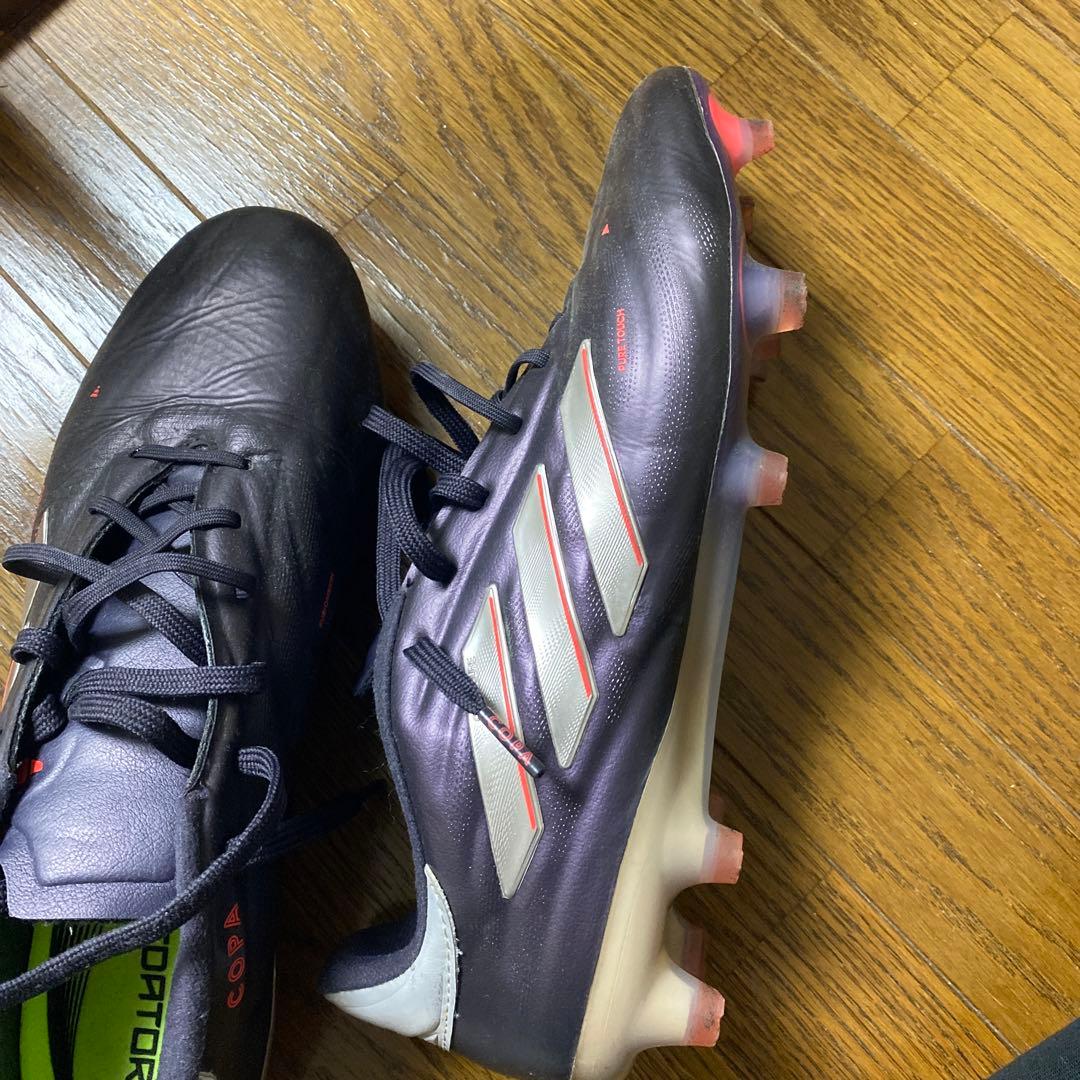 adidas Predator サッカーシューズ 黒/赤