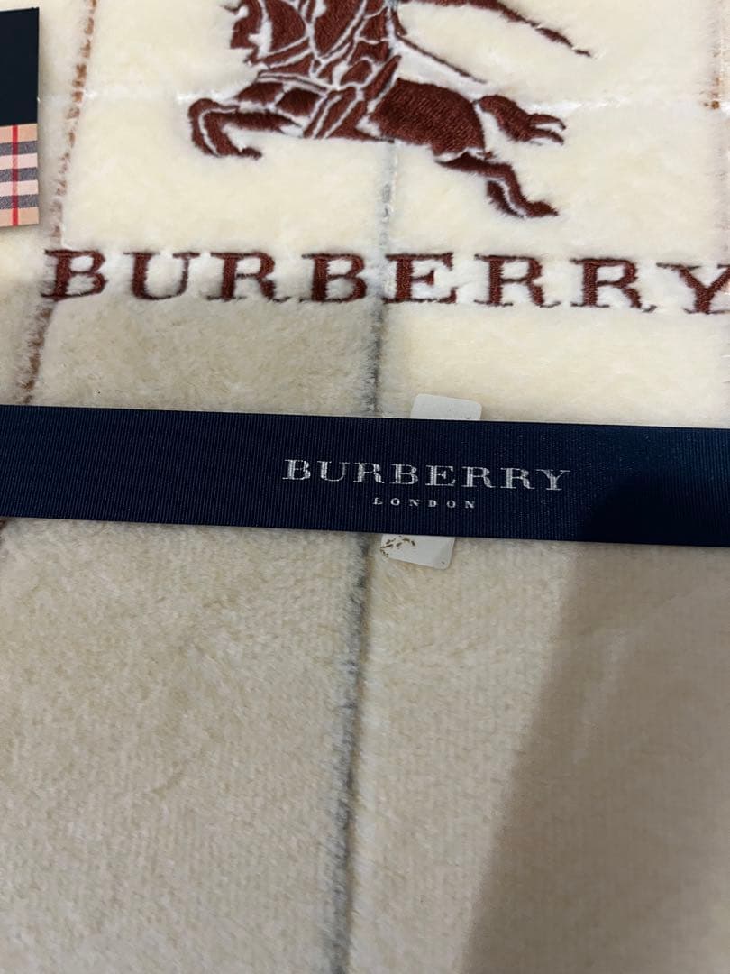 BURBERRY 綿毛布 140cm x 200cm