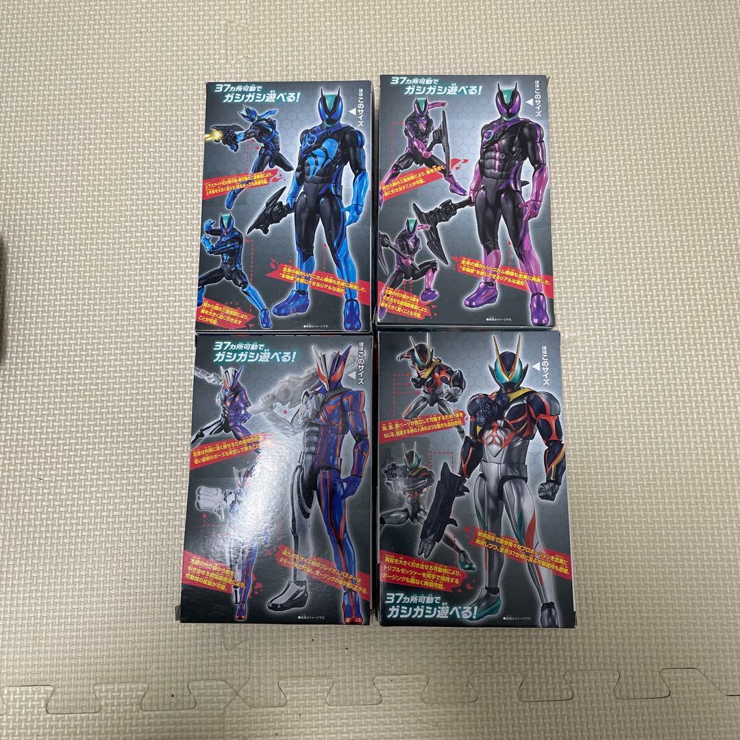 バンダイナムコ仮面ライダーアクションフィギュアセット　仮面ライダーゼッツ