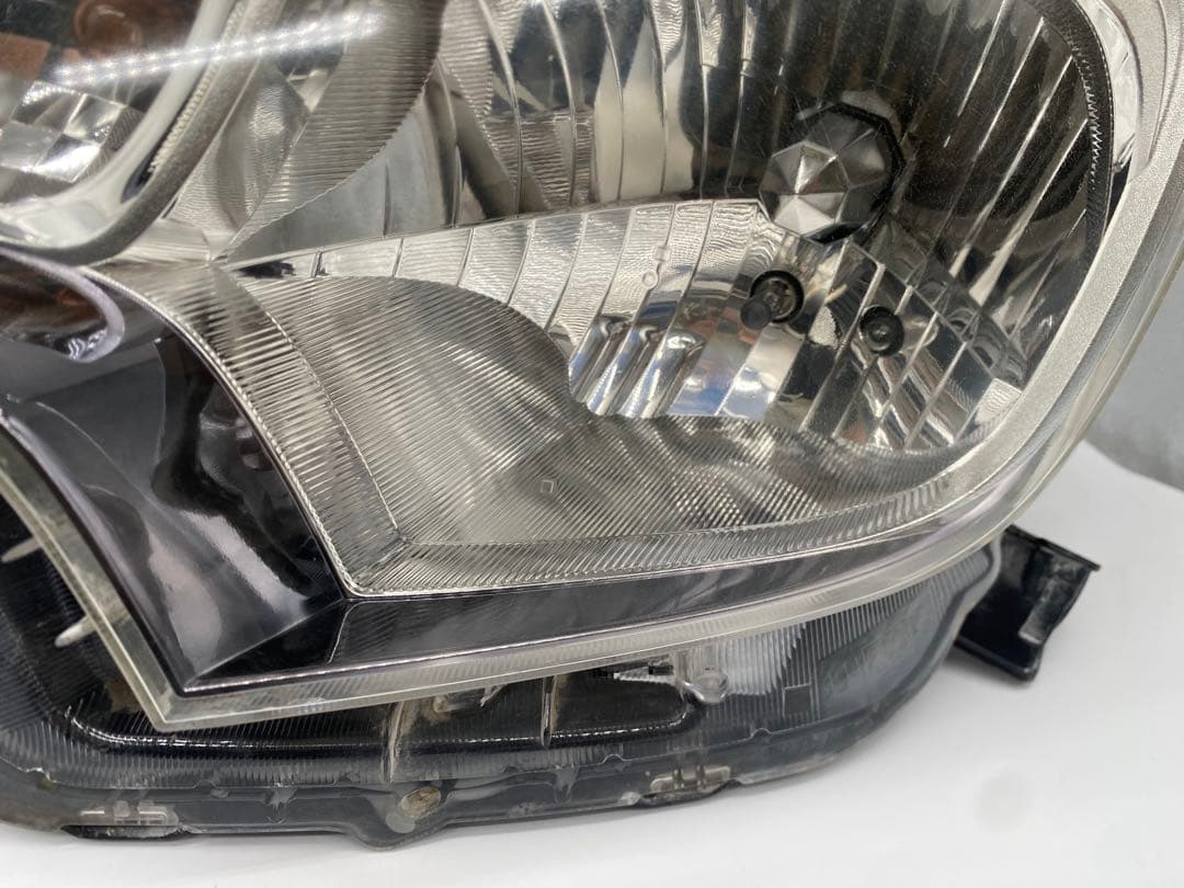 トヨタ ラクティス NCP120系 純正HIDヘッドライト左右