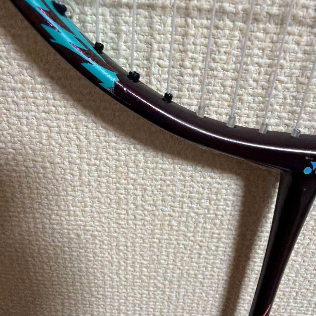 Yonex バドミントンラケット 100zz